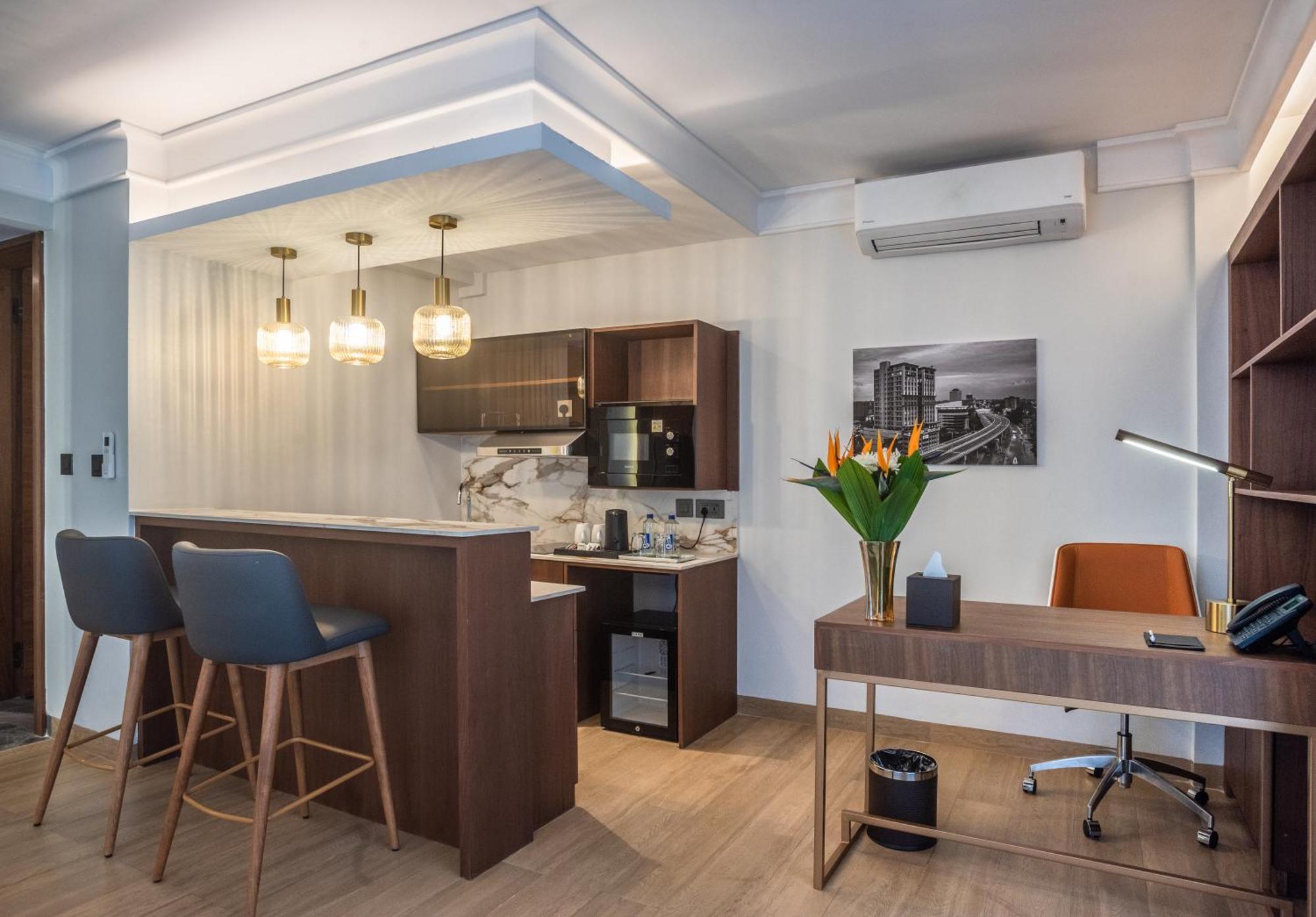 Okash City Boutique Hotel Найроби Экстерьер фото